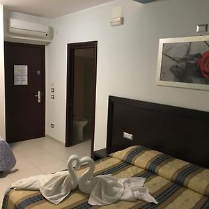 Camera tripla classica